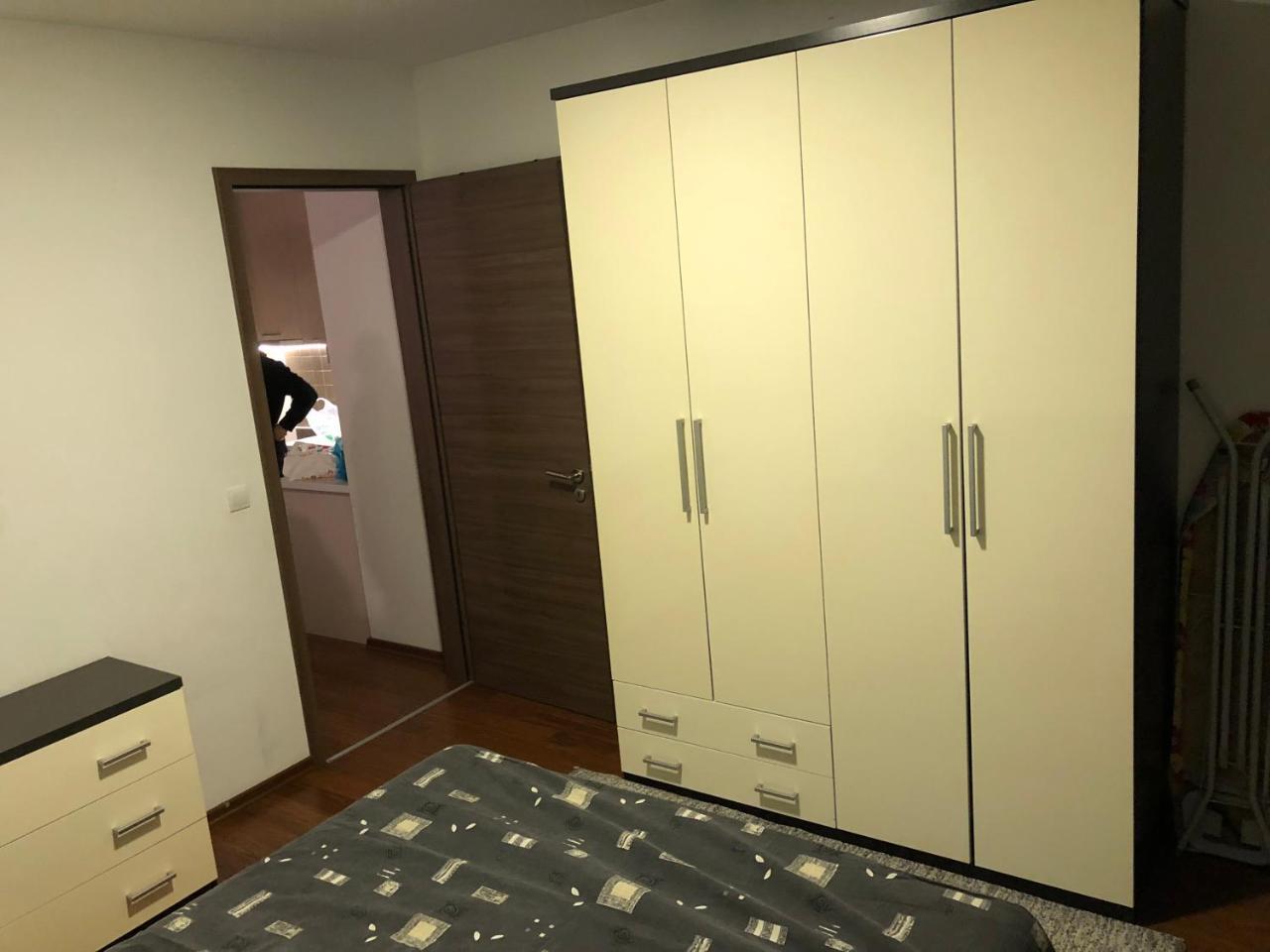 Apartment Prishtina Pristina Exteriör bild